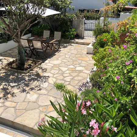Casa Do Mar - Praia Das Macas - Studio Camelia Апартаменты *